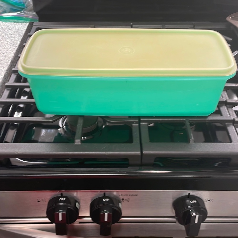 Vintage Tupperware celery crisper container 3 pc set.